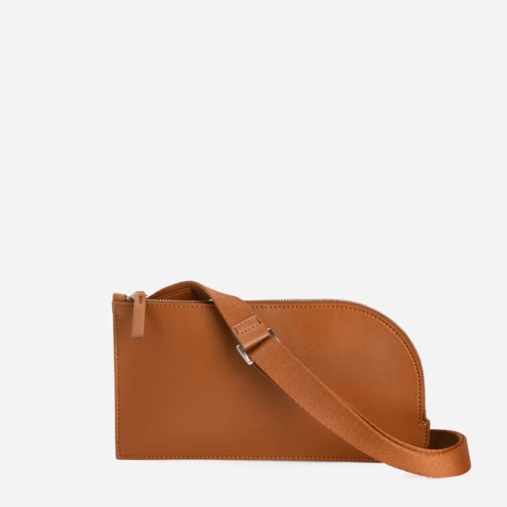 Everlane Italian Leather Sling in Dark Honey